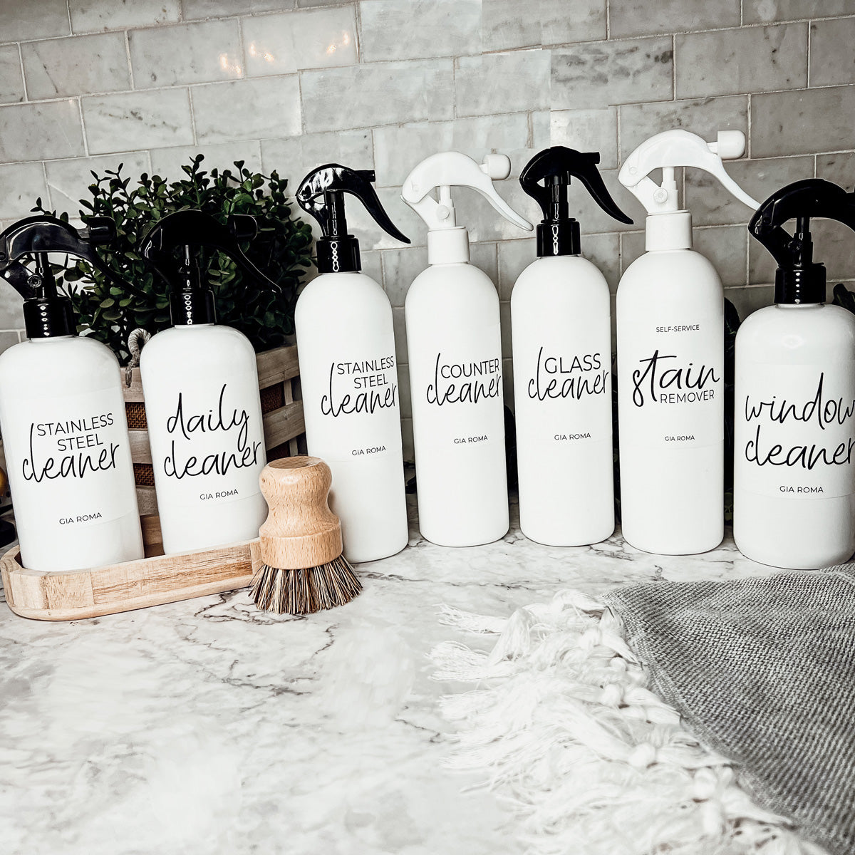 16oz Plastic Spray Bottles With White Or Black Waterproof Labels