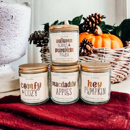 Fresh Macintosh Apple Soy Candle Fall Scented Pear Vanilla Musk Cedarwood