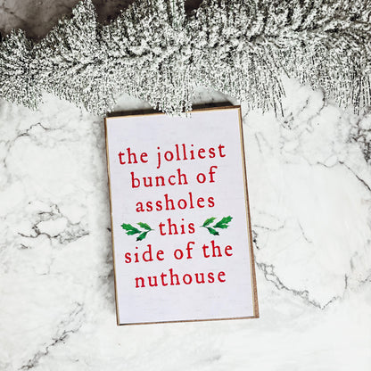 Jolliest Bunch Funny Christmas Sign Hilarious Holiday Wall Decor Gift For Home Parties And Mantel